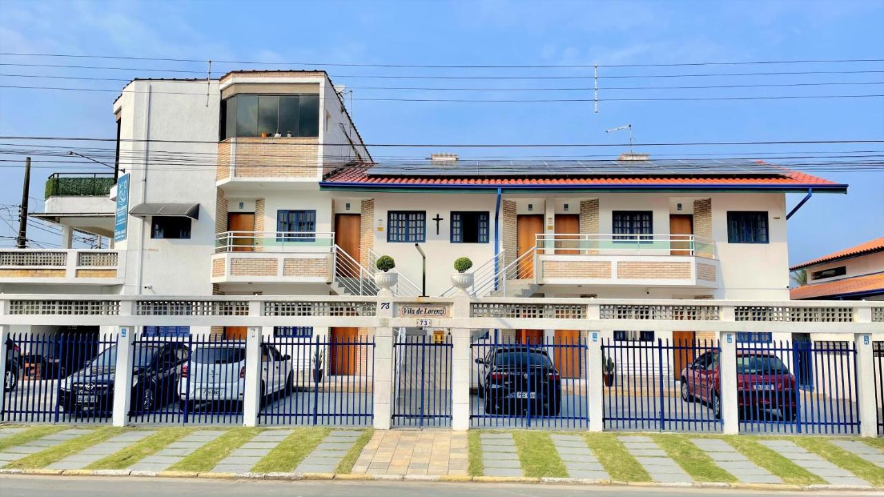 Vila Lorenzi & Apartamentos ウバトゥバ エクステリア 写真