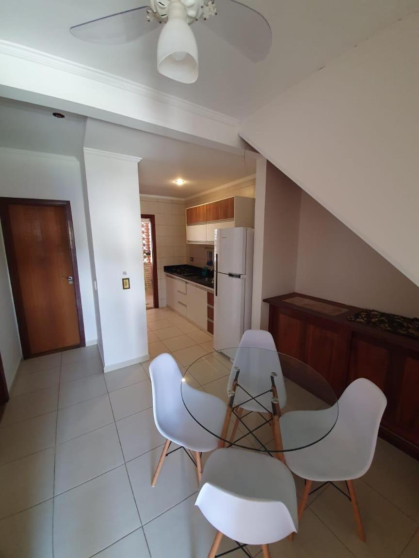 Vila Lorenzi & Apartamentos ウバトゥバ エクステリア 写真